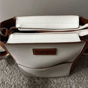 wrangler convertible purse